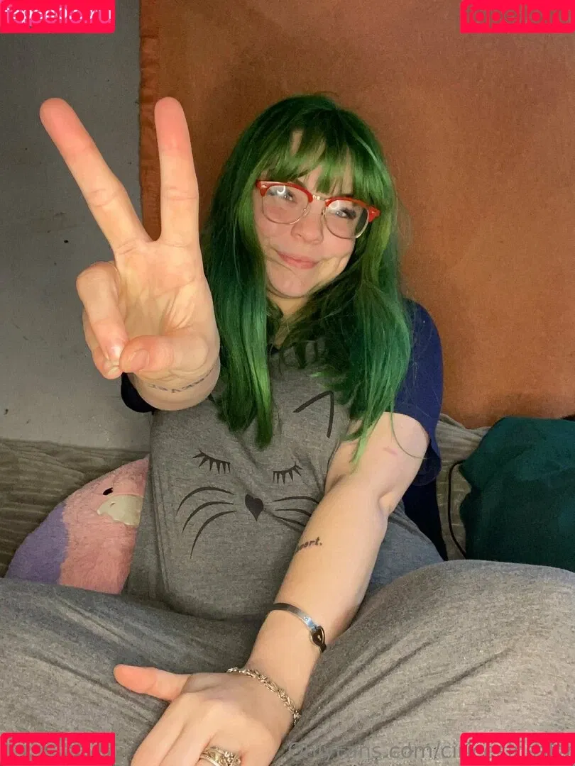 ciricesinssfw Onlyfans Photo Gallery 