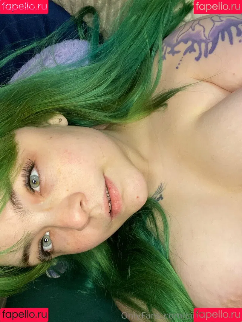 ciricesinssfw Onlyfans Photo Gallery 