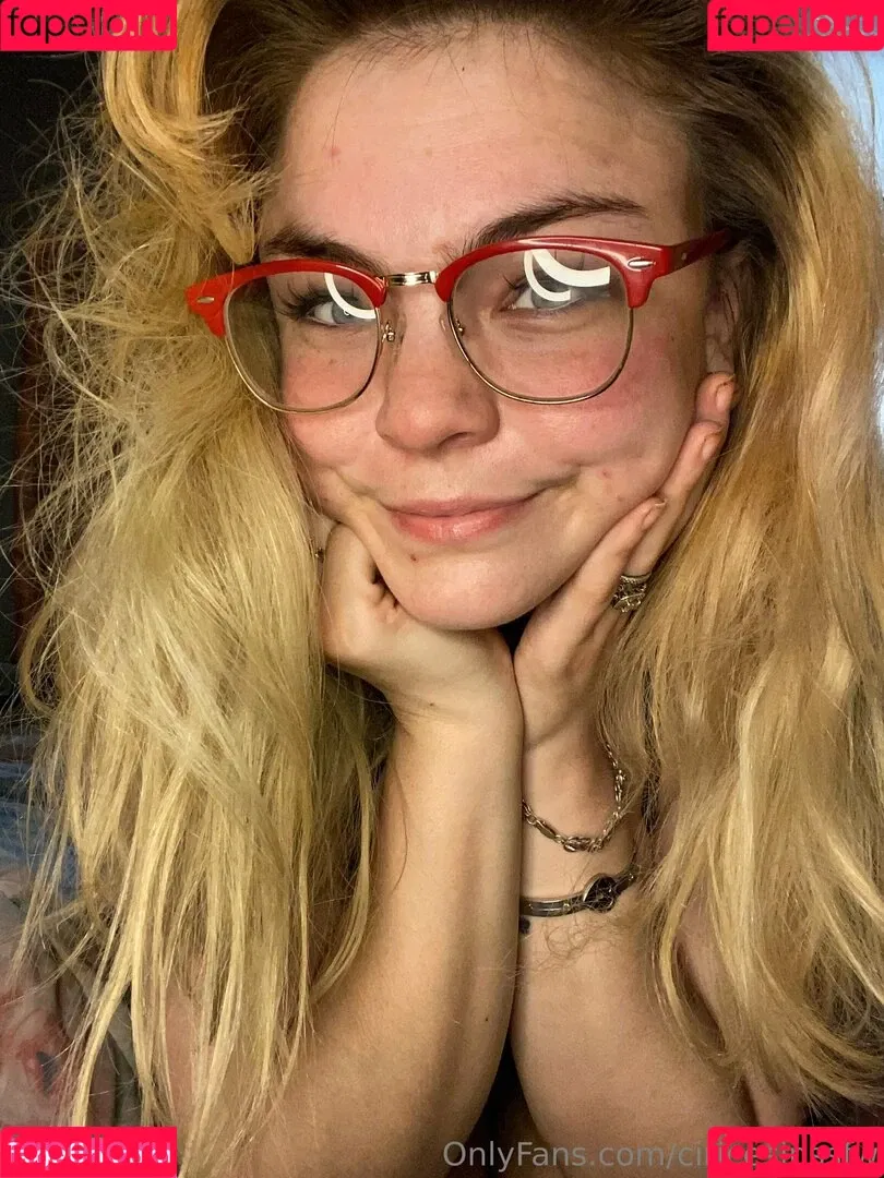 ciricesinssfw Onlyfans Photo Gallery 