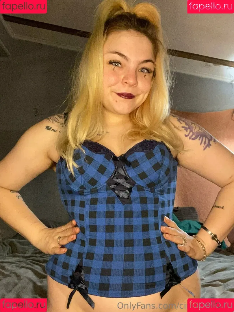 ciricesinssfw Onlyfans Photo Gallery 