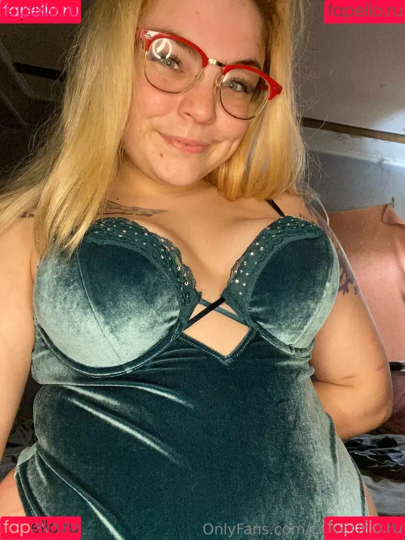 ciricesinssfw Onlyfans Photo Gallery 