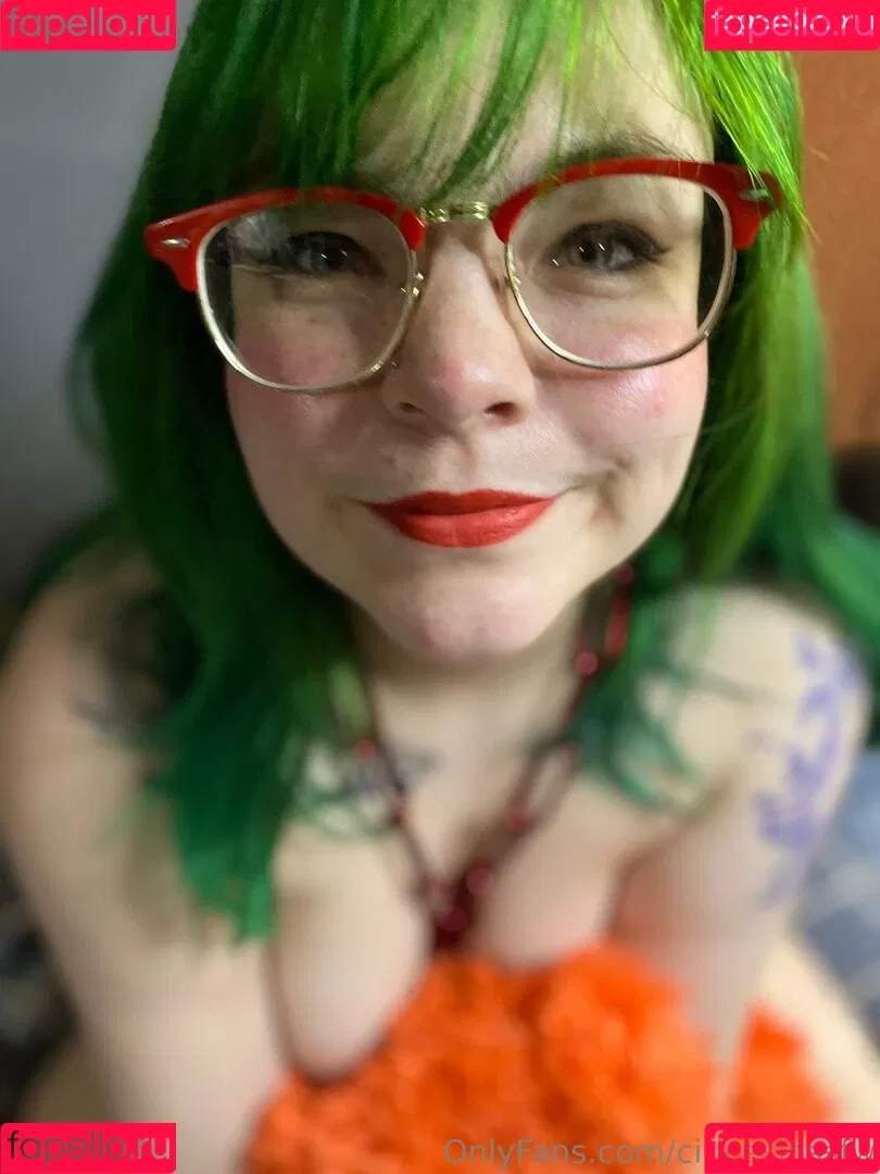 ciricesinssfw Onlyfans Photo Gallery 