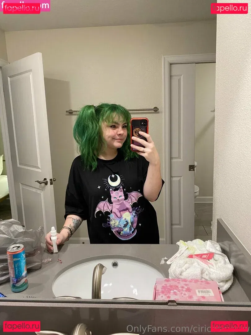 ciricesinssfw Onlyfans Photo Gallery 