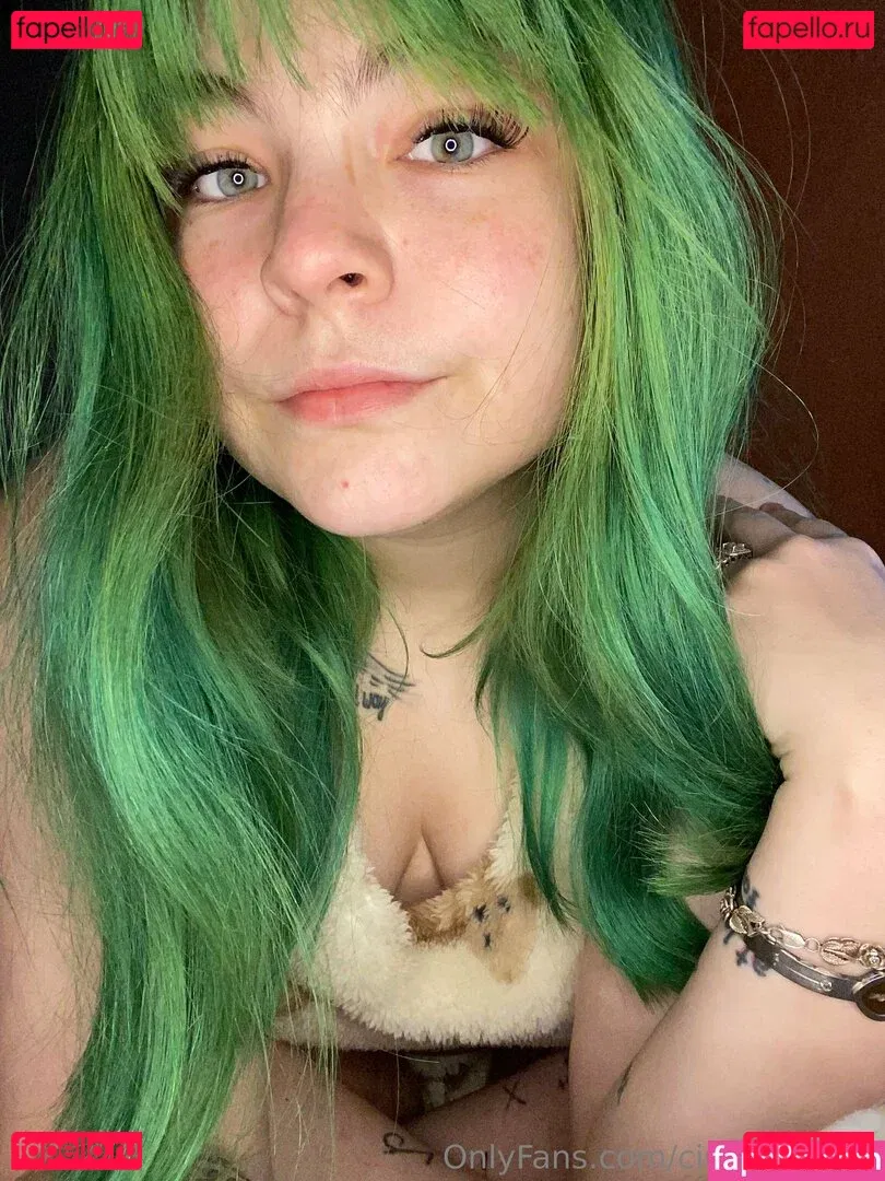 ciricesinssfw Onlyfans Photo Gallery 