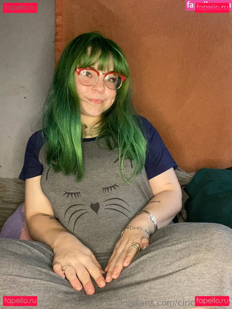 ciricesinssfw Onlyfans Photo Gallery 