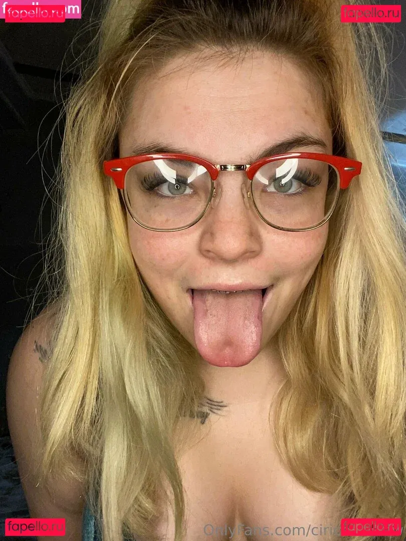 ciricesinssfw Onlyfans Photo Gallery 