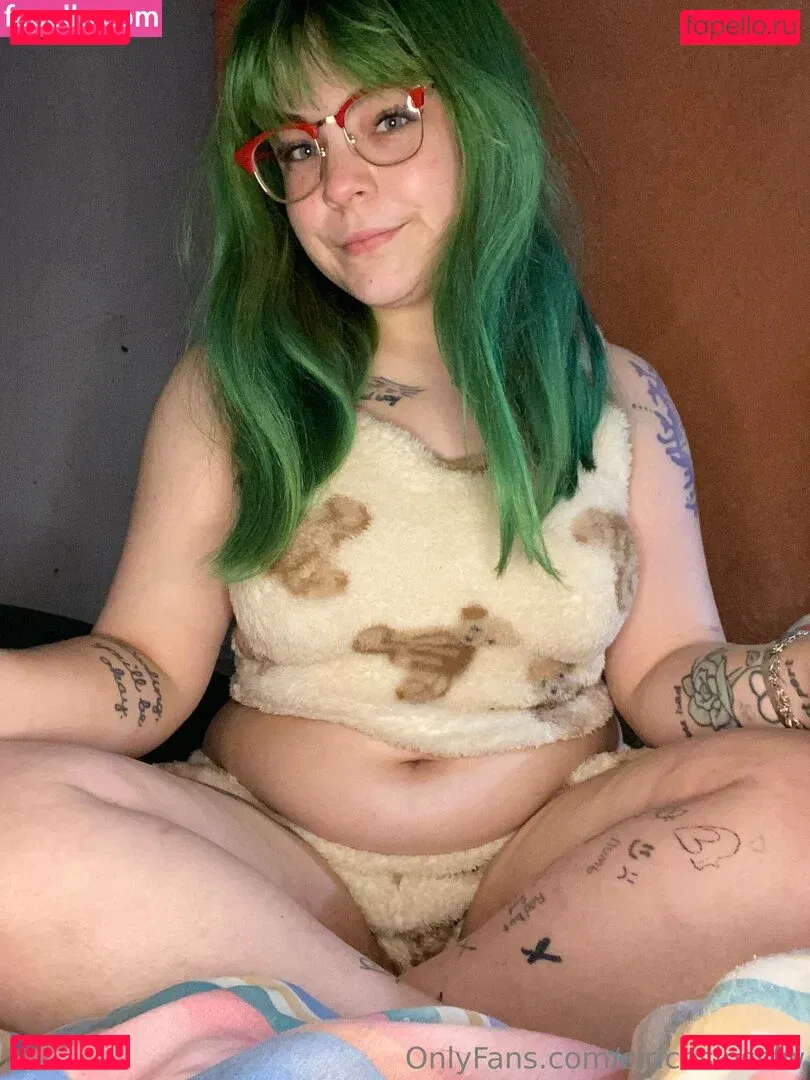 ciricesinssfw Onlyfans Photo Gallery 