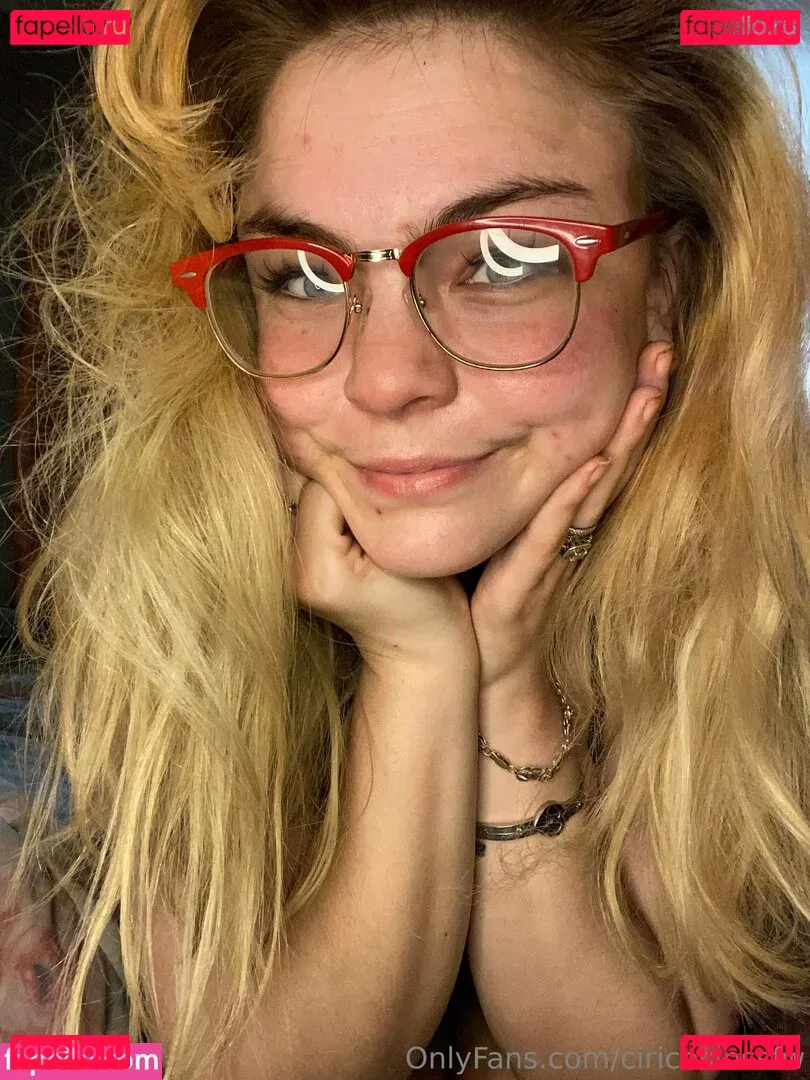 ciricesinssfw Onlyfans Photo Gallery 