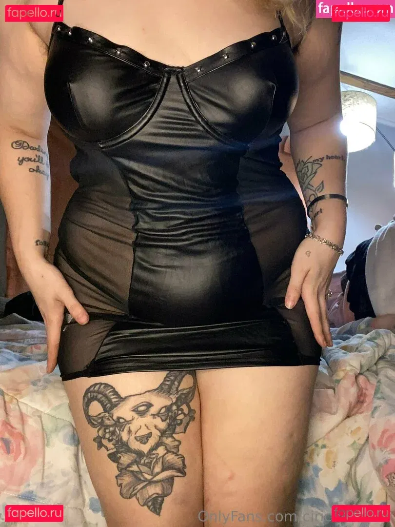 ciricesinssfw Onlyfans Photo Gallery 