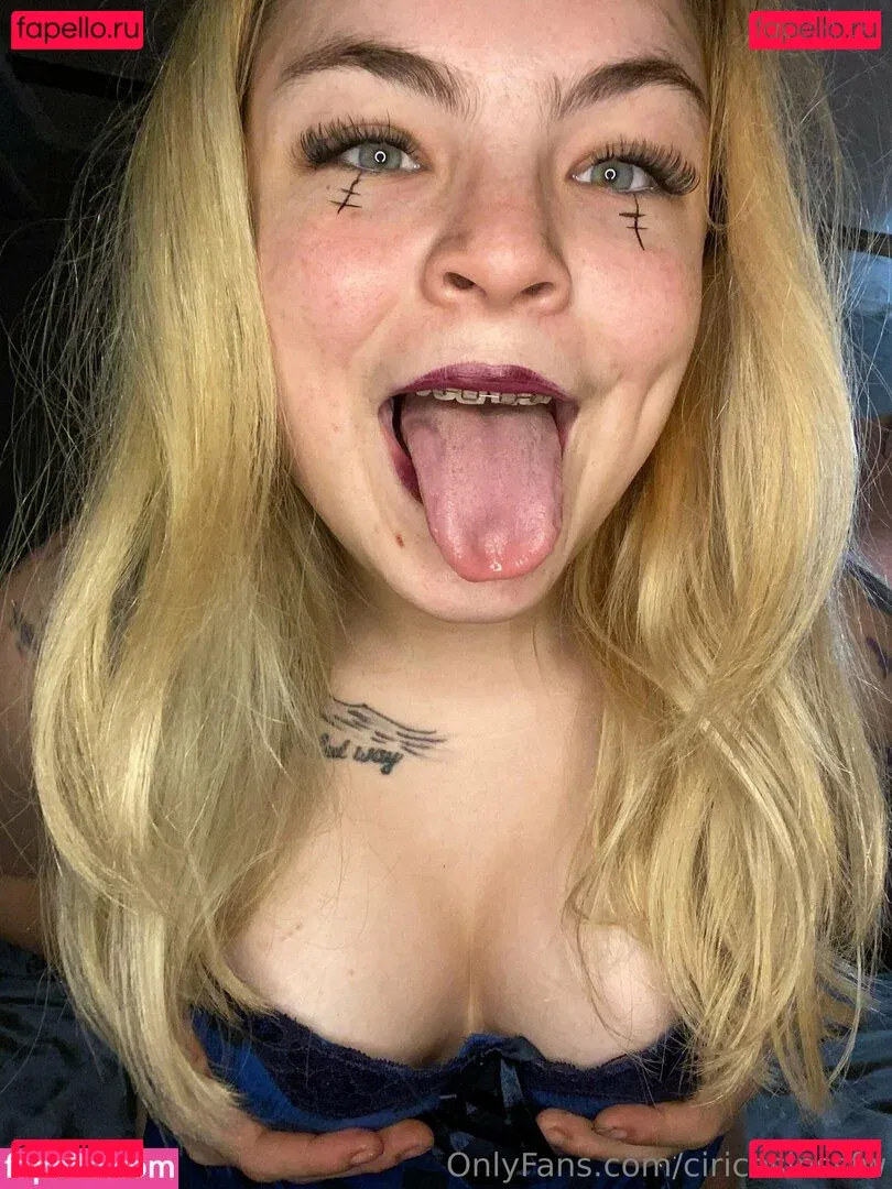 ciricesinssfw Onlyfans Photo Gallery 