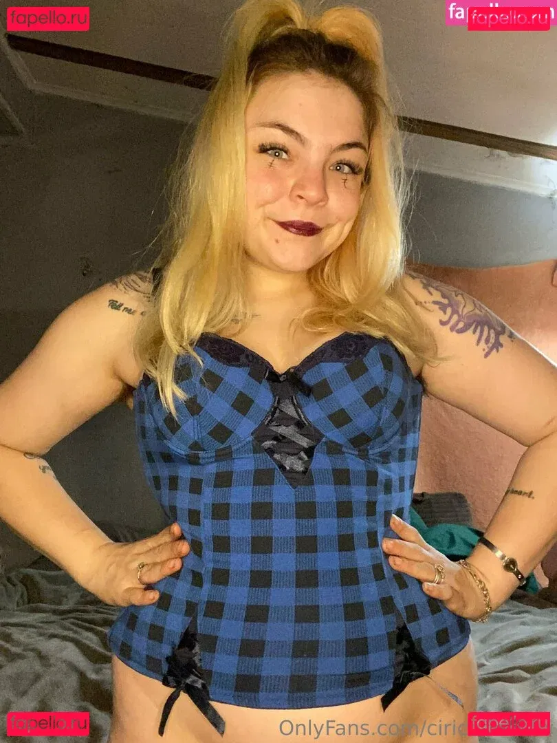 ciricesinssfw Onlyfans Photo Gallery 