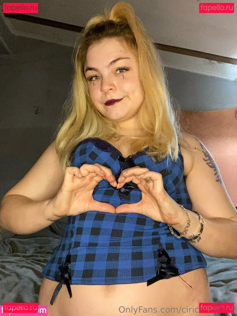ciricesinssfw Onlyfans Photo Gallery 