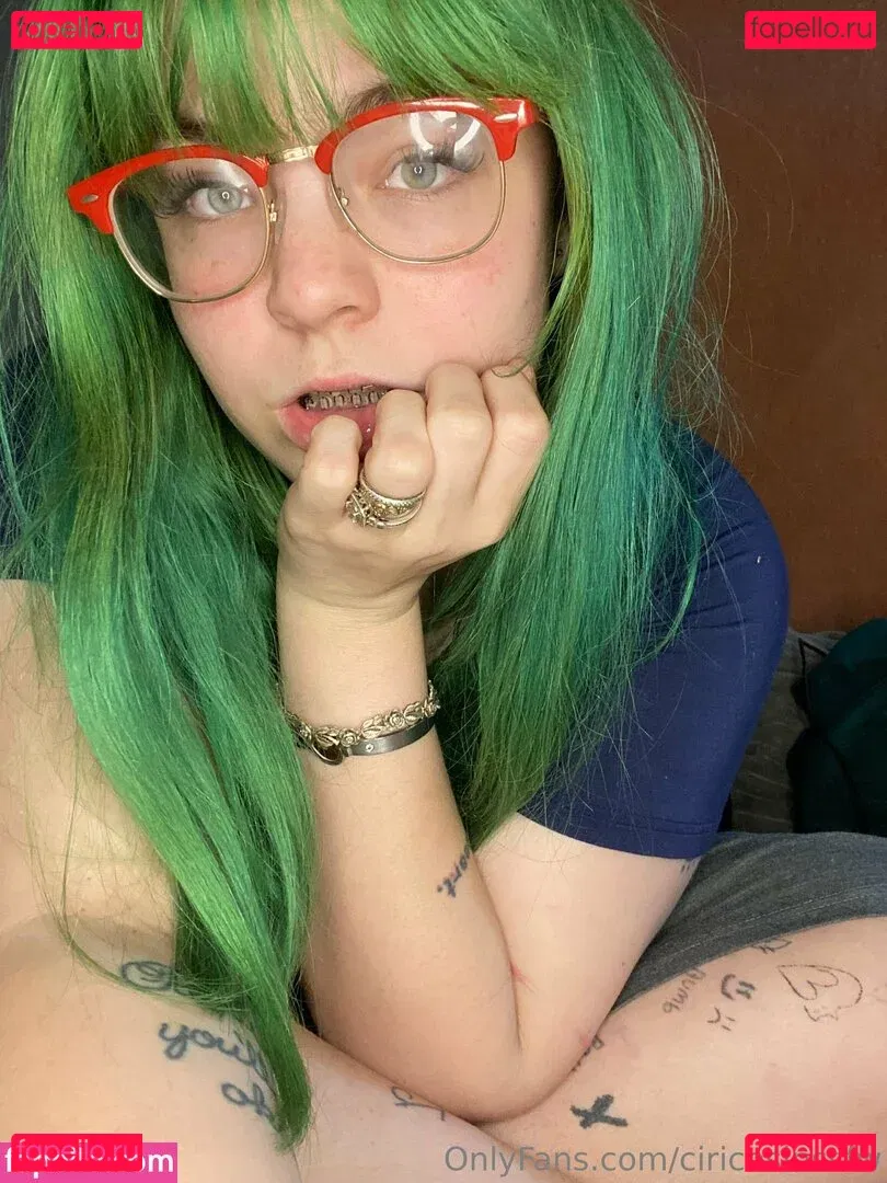 ciricesinssfw Onlyfans Photo Gallery 