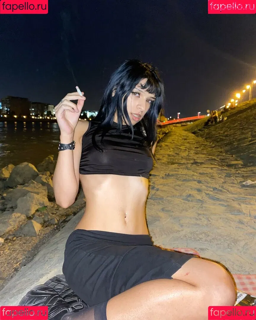 honestlythatsannoying Onlyfans Photo Gallery 