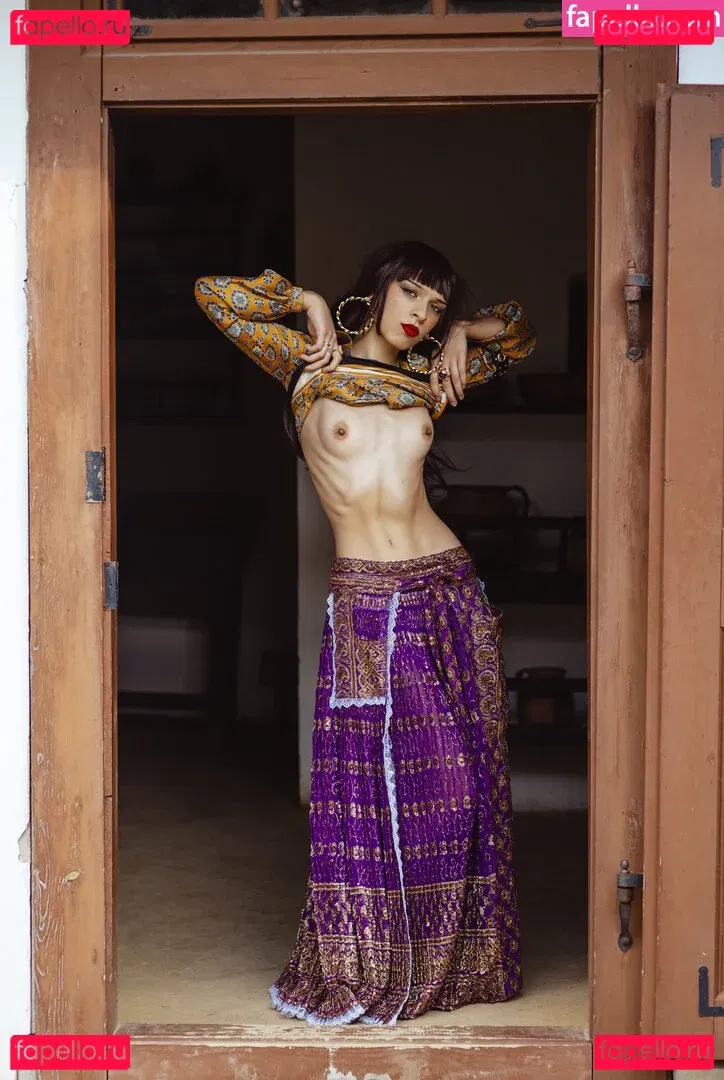 honestlythatsannoying Onlyfans Photo Gallery 