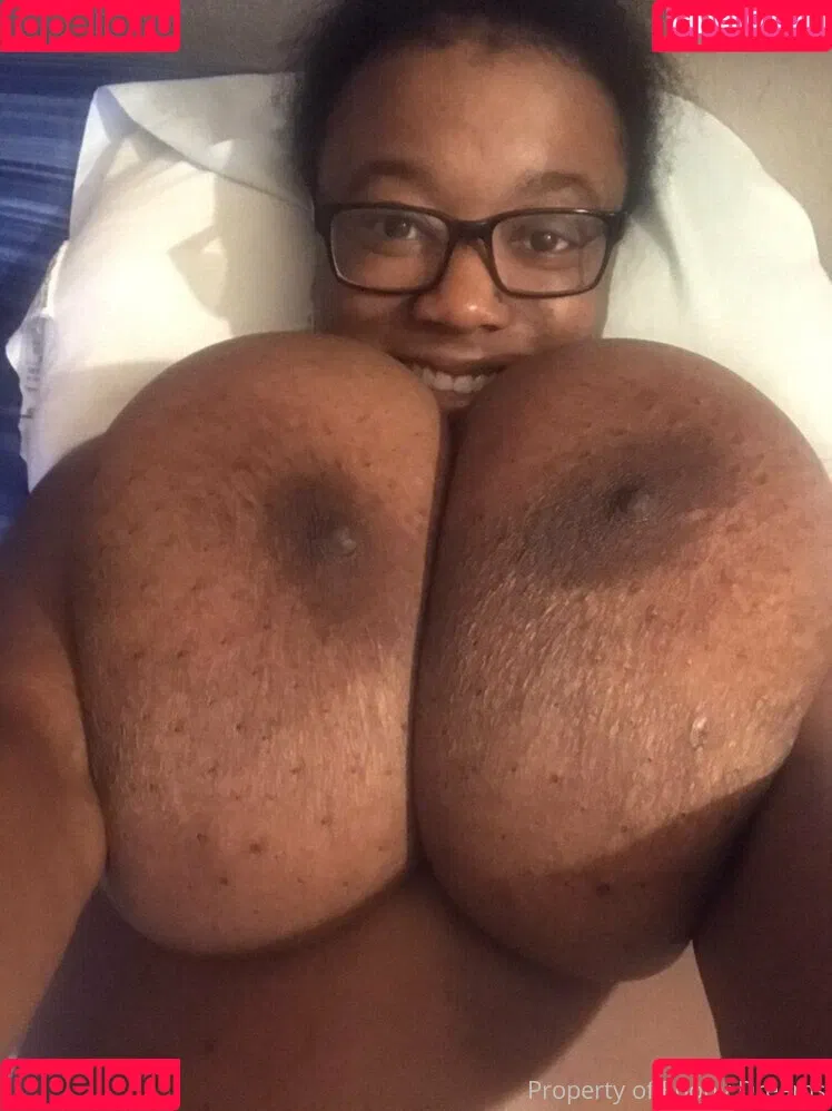 idreamofebony Onlyfans Photo Gallery 