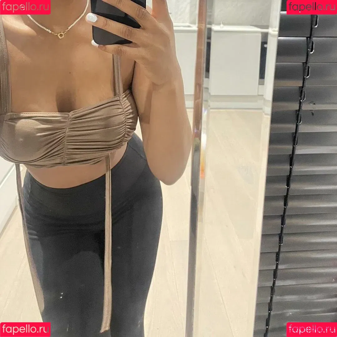 Cleo Onlyfans Photo Gallery 