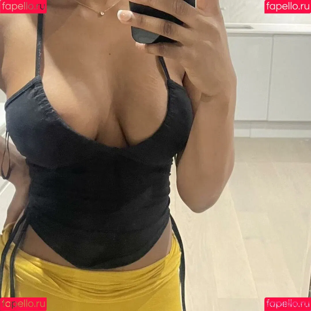 Cleo Onlyfans Photo Gallery 