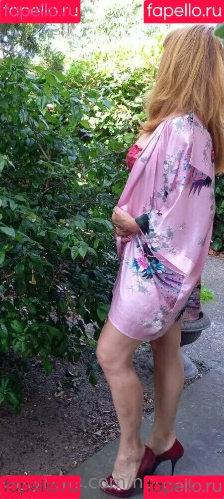 naked_nora Onlyfans Photo Gallery 