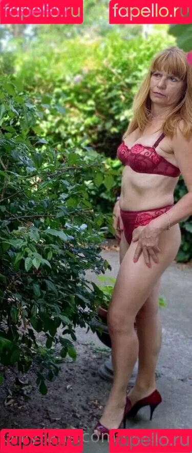 naked_nora Onlyfans Photo Gallery 