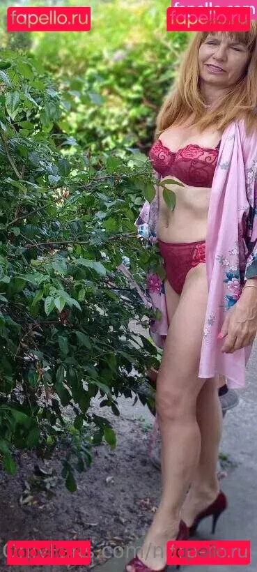 naked_nora Onlyfans Photo Gallery 