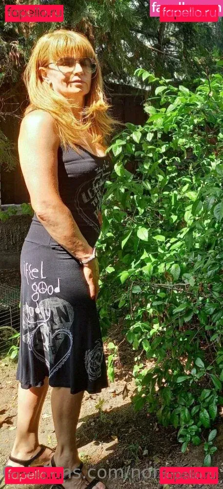 naked_nora Onlyfans Photo Gallery 