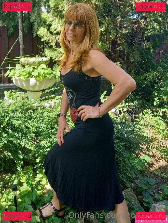 naked_nora Onlyfans Photo Gallery 