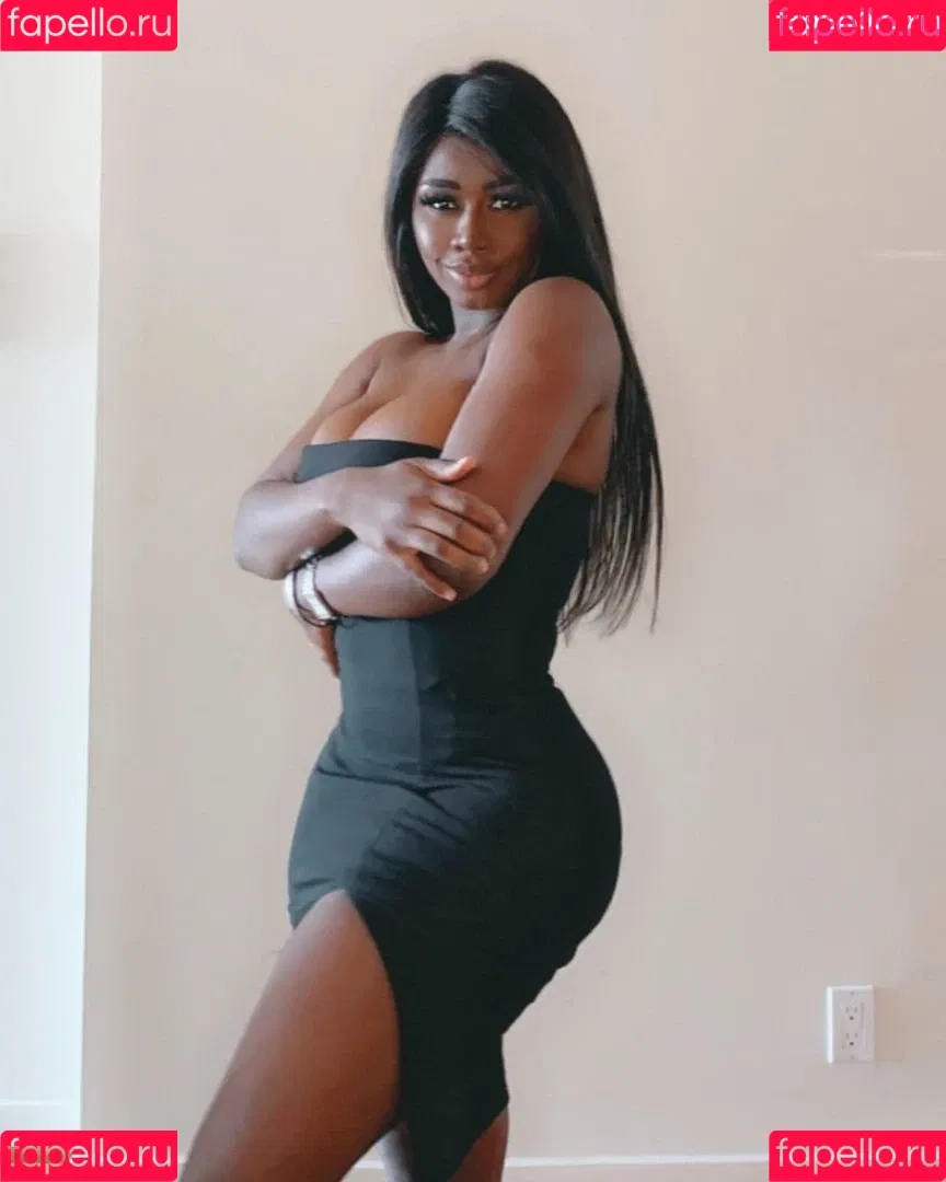 LXRYCC Onlyfans Photo Gallery 