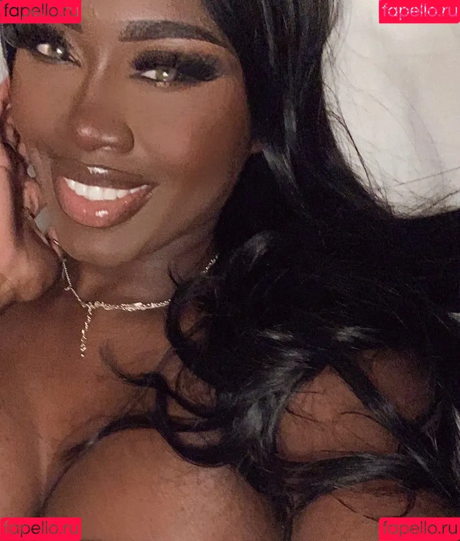 LXRYCC Onlyfans Photo Gallery 