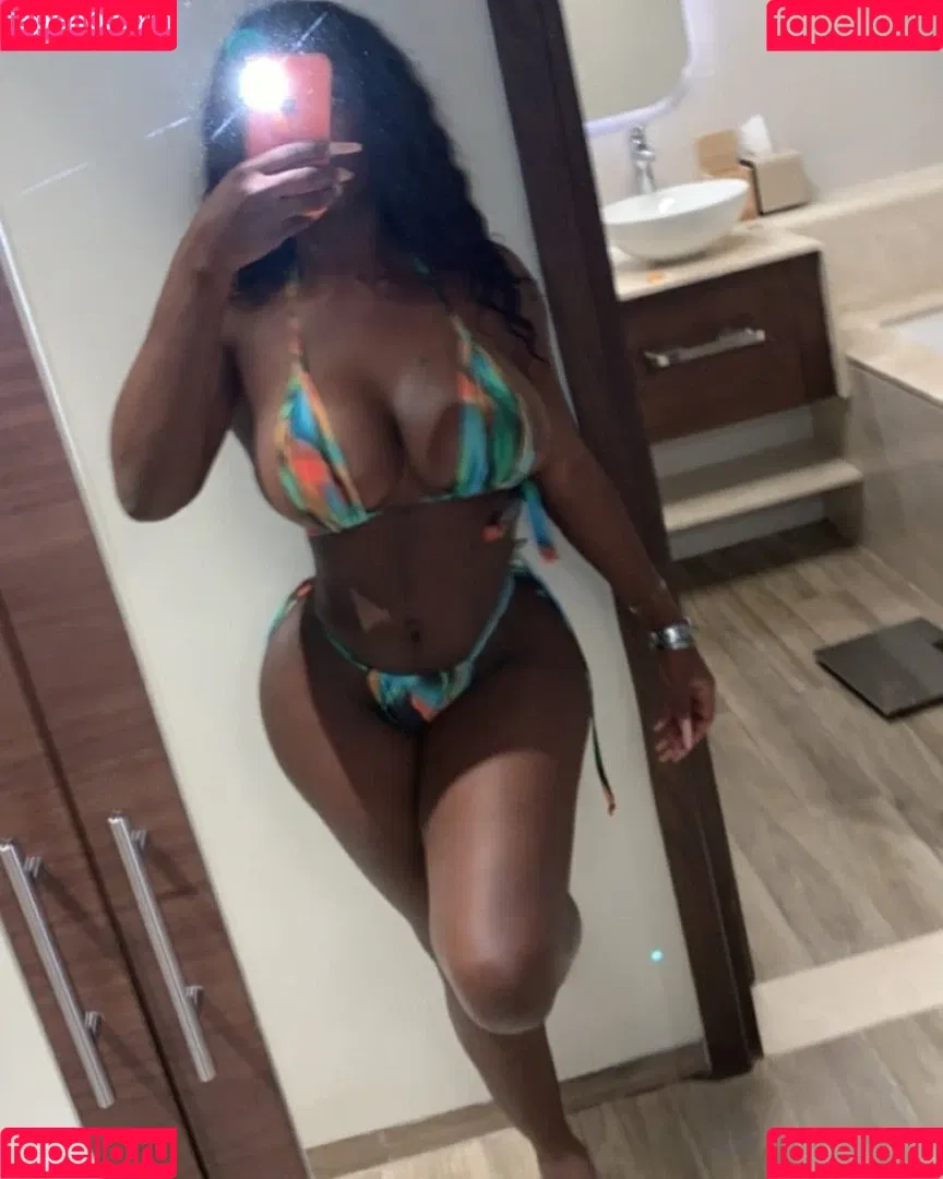 LXRYCC Onlyfans Photo Gallery 