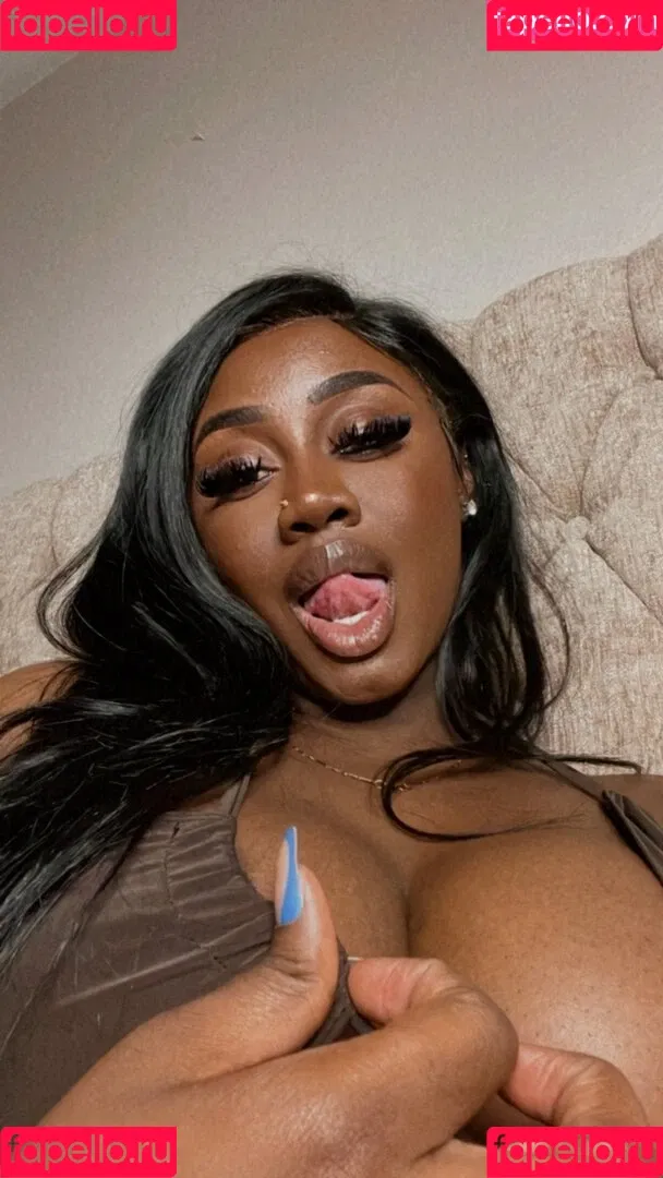 LXRYCC Onlyfans Photo Gallery 