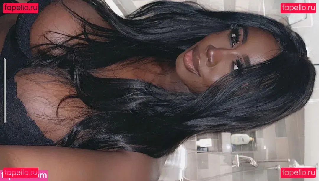 LXRYCC Onlyfans Photo Gallery 