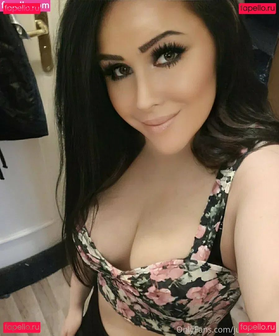 justjenna93 Onlyfans Photo Gallery 