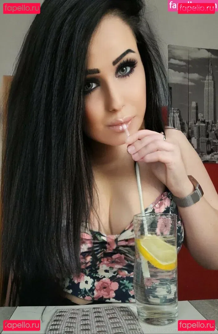 justjenna93 Onlyfans Photo Gallery 