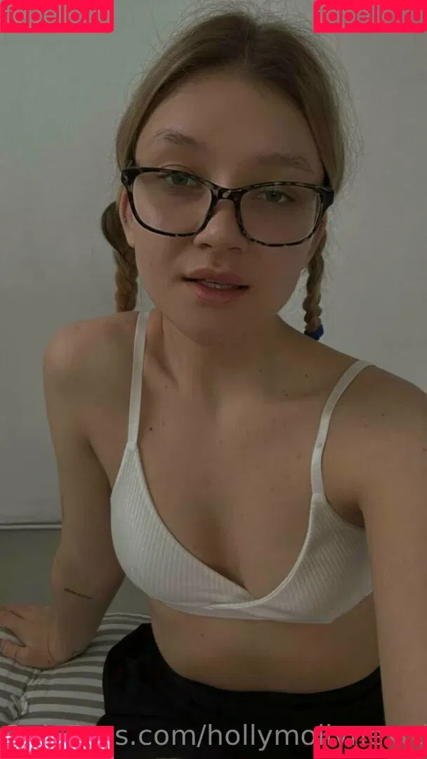 hollymollynextdoor Onlyfans Photo Gallery 