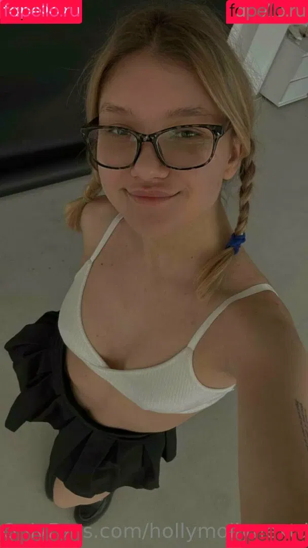 hollymollynextdoor Onlyfans Photo Gallery 