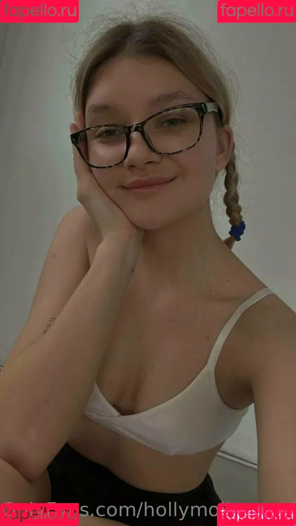 hollymollynextdoor Onlyfans Photo Gallery 