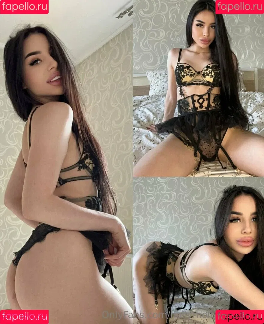 hollymollynextdoor Onlyfans Photo Gallery 
