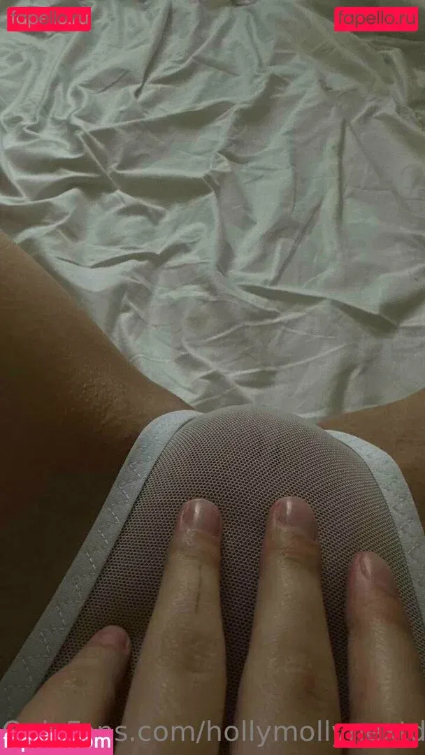 hollymollynextdoor Onlyfans Photo Gallery 