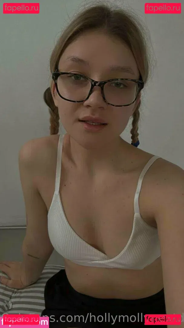 hollymollynextdoor Onlyfans Photo Gallery 