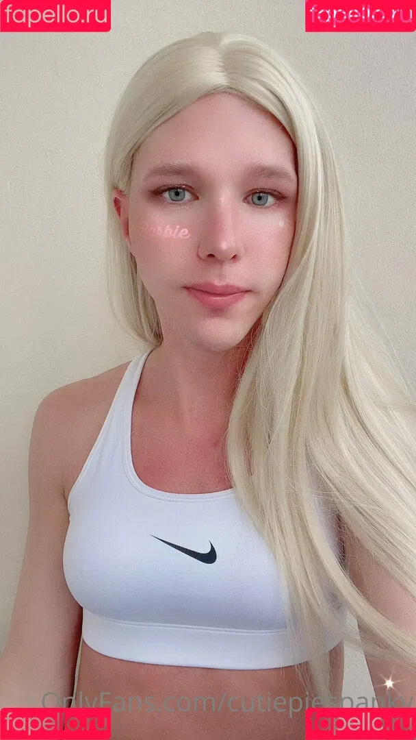 emiliaxsweden Onlyfans Photo Gallery 