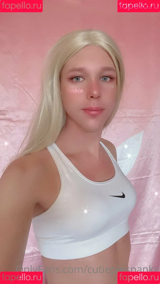 emiliaxsweden Onlyfans Photo Gallery 