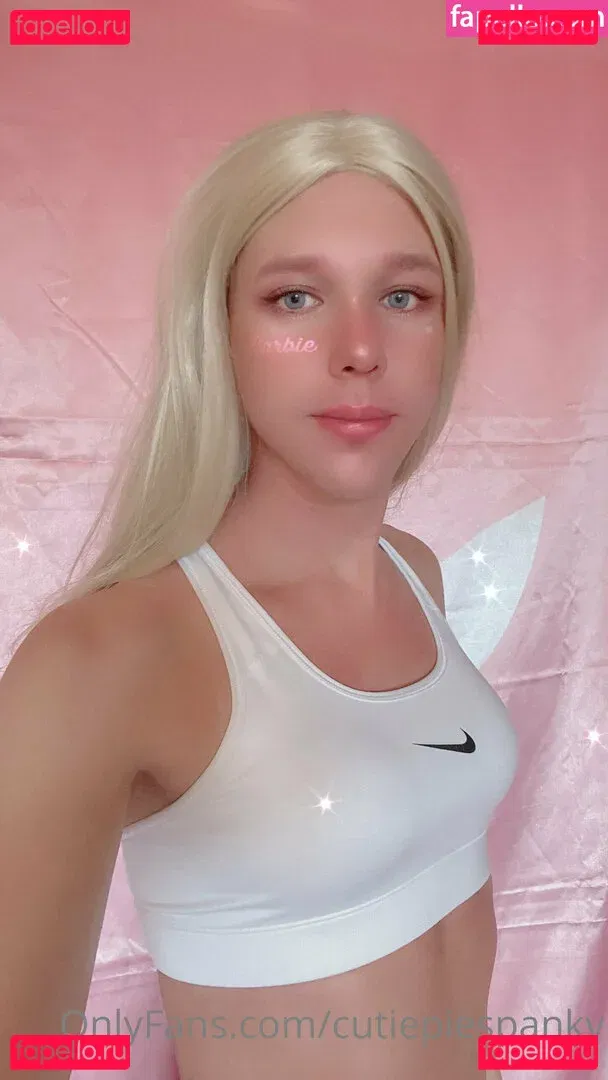 emiliaxsweden Onlyfans Photo Gallery 