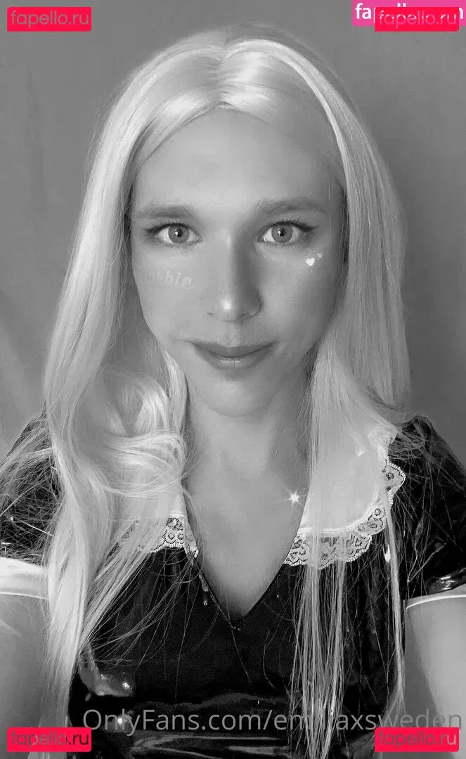 emiliaxsweden Onlyfans Photo Gallery 