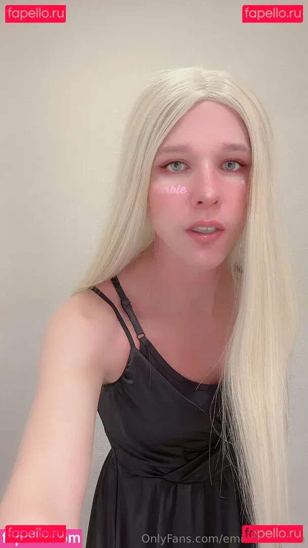 emiliaxsweden Onlyfans Photo Gallery 