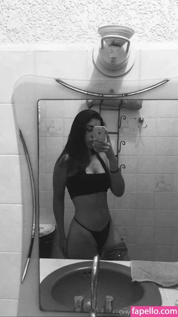 Rullanizq Onlyfans Photo Gallery 