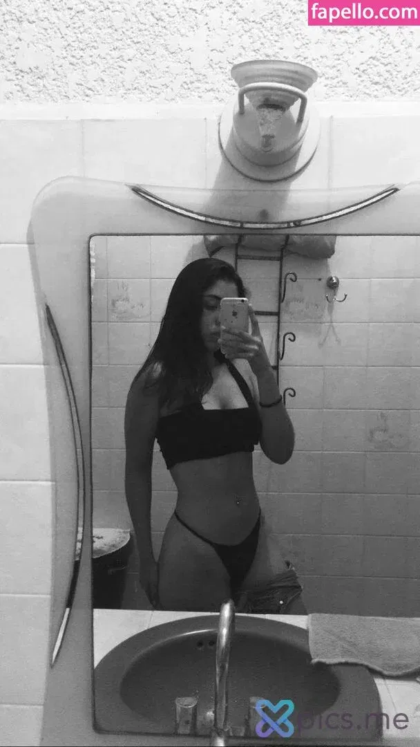 Rullanizq Onlyfans Photo Gallery 