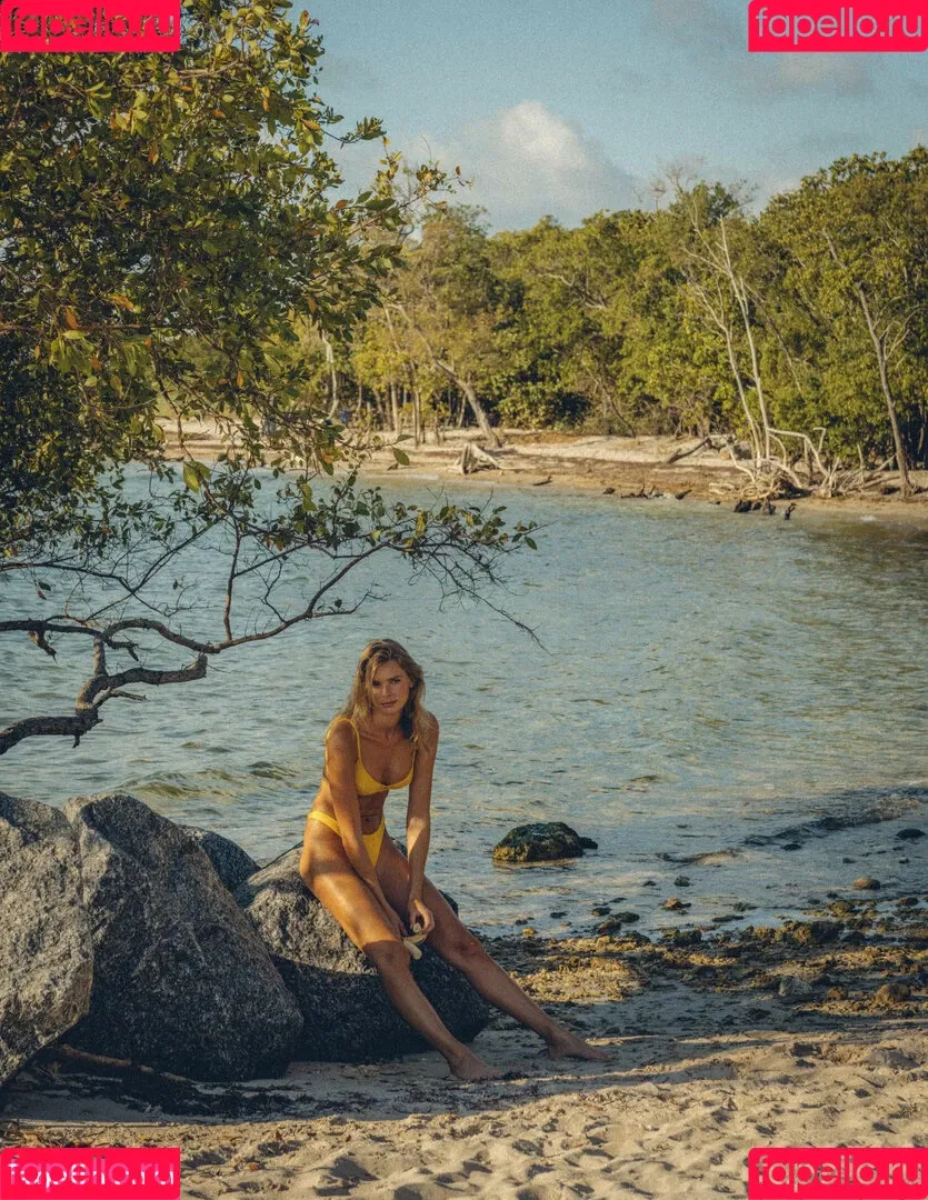Klarahellqvistt Onlyfans Photo Gallery 