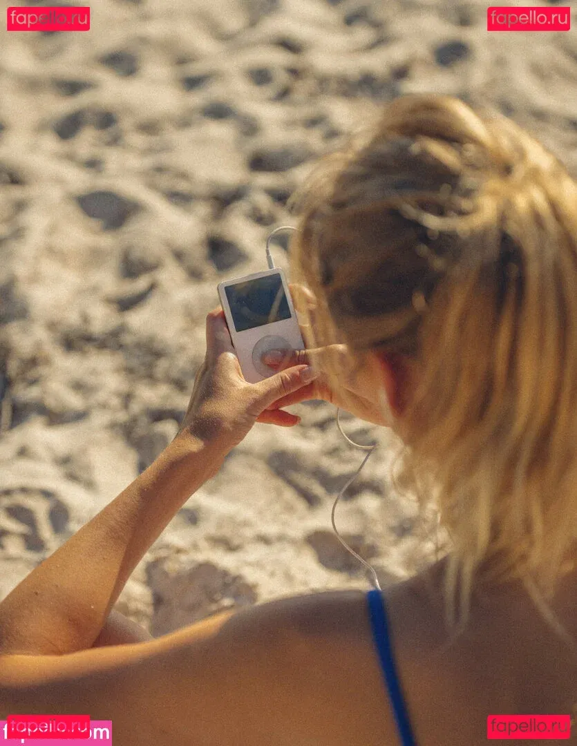 Klarahellqvistt Onlyfans Photo Gallery 