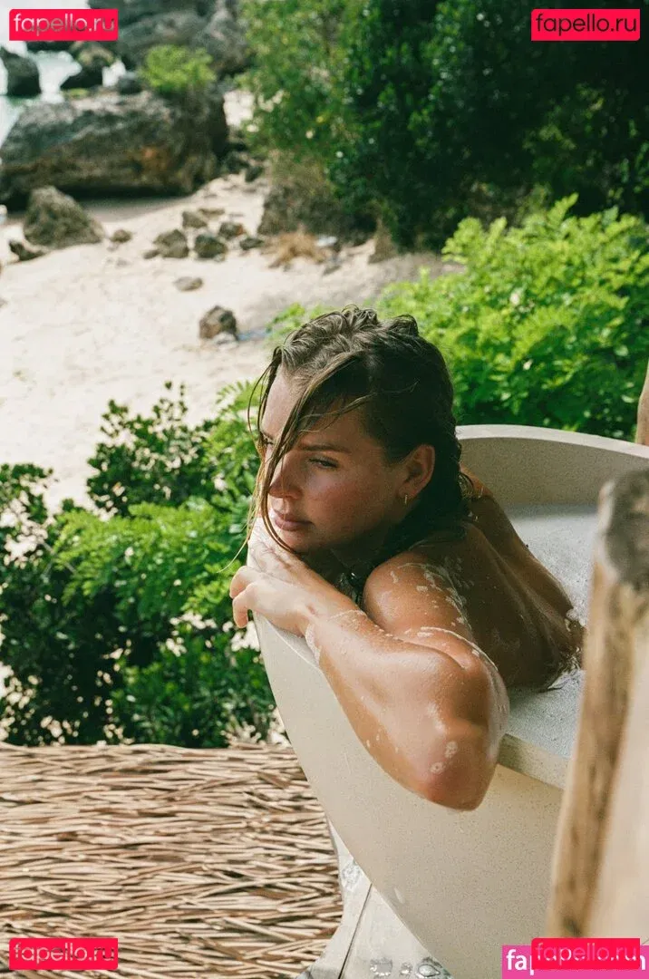 Klarahellqvistt Onlyfans Photo Gallery 